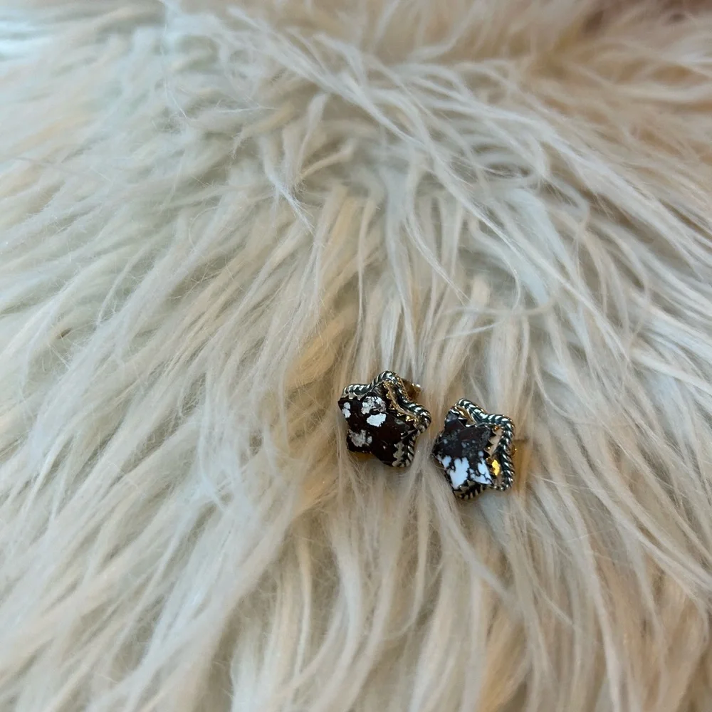 Sterling Silver Wild Horse Star Post Earrings - Picture 2 of 4
